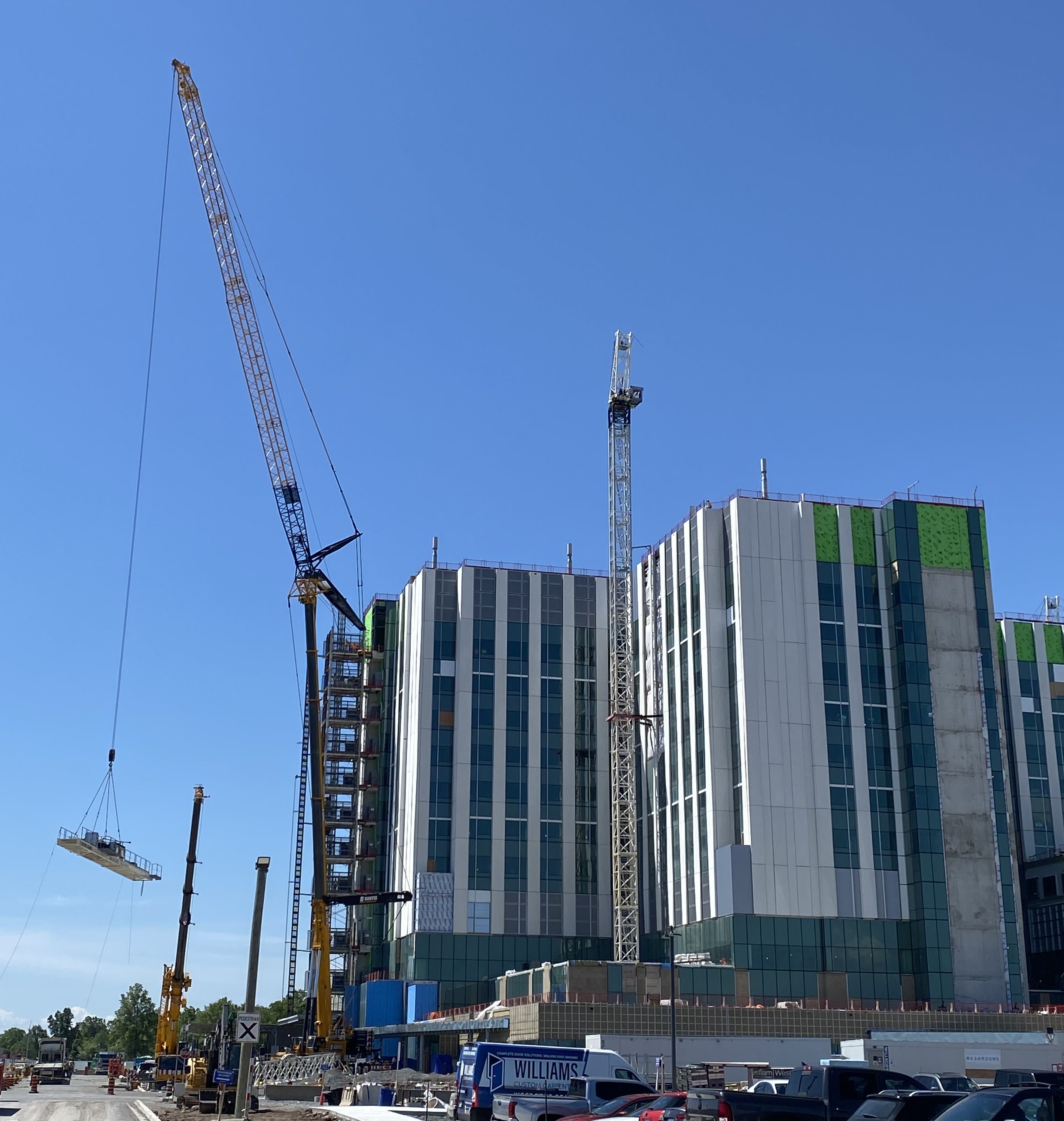 Removing the tower crane